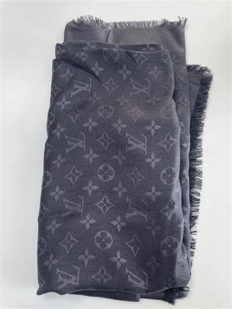 louis vuitton tørklæde pris|louis vuitton clothing.